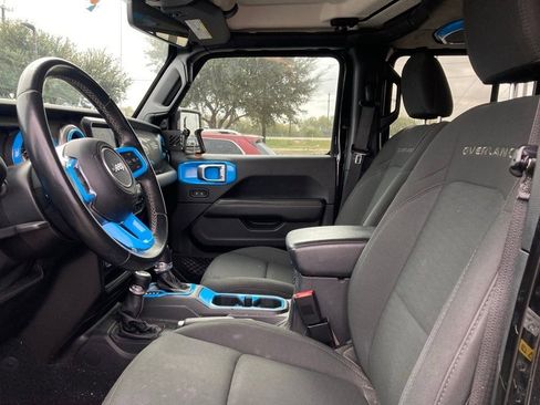 Used 2020 Jeep Gladiator Overland image 9