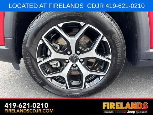 Used 2025 Jeep Compass Limited AWD/4WD image 9