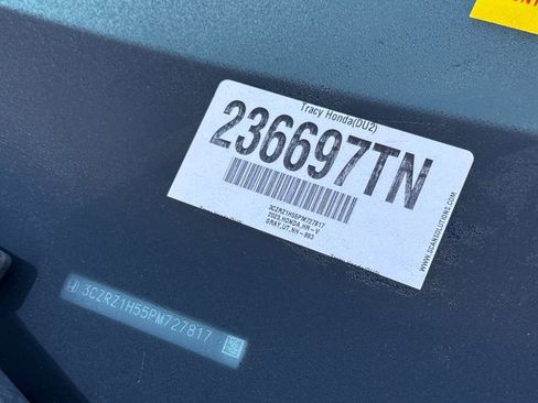 Certified 2023 Honda HR-V Sport image 3