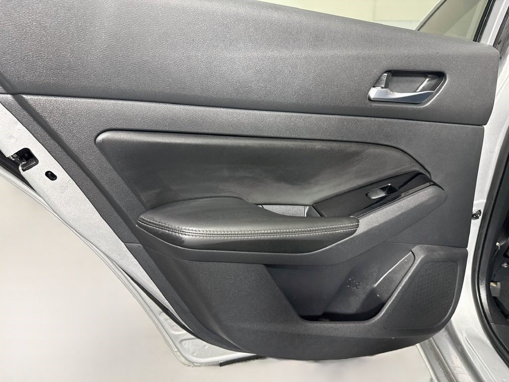 Used 2021 Nissan Altima 2.5 SV FWD image 25