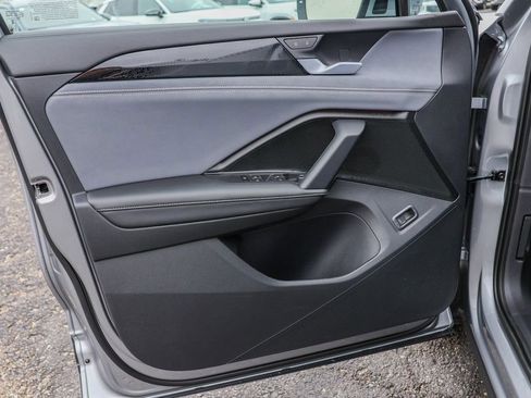 New 2026 Volkswagen Tiguan SE image 30