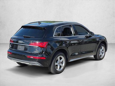 Certified 2023 Audi Q5 2.0T Premium w/ Convenience Package AWD/4WD image 5