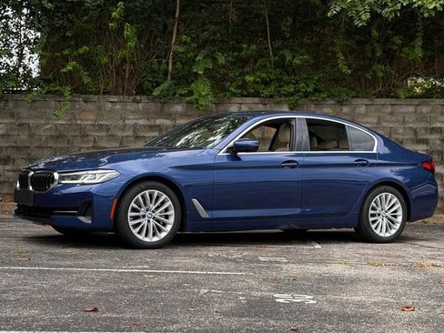Used 2021 BMW 530i xDrive w/ Convenience Package AWD/4WD image 10