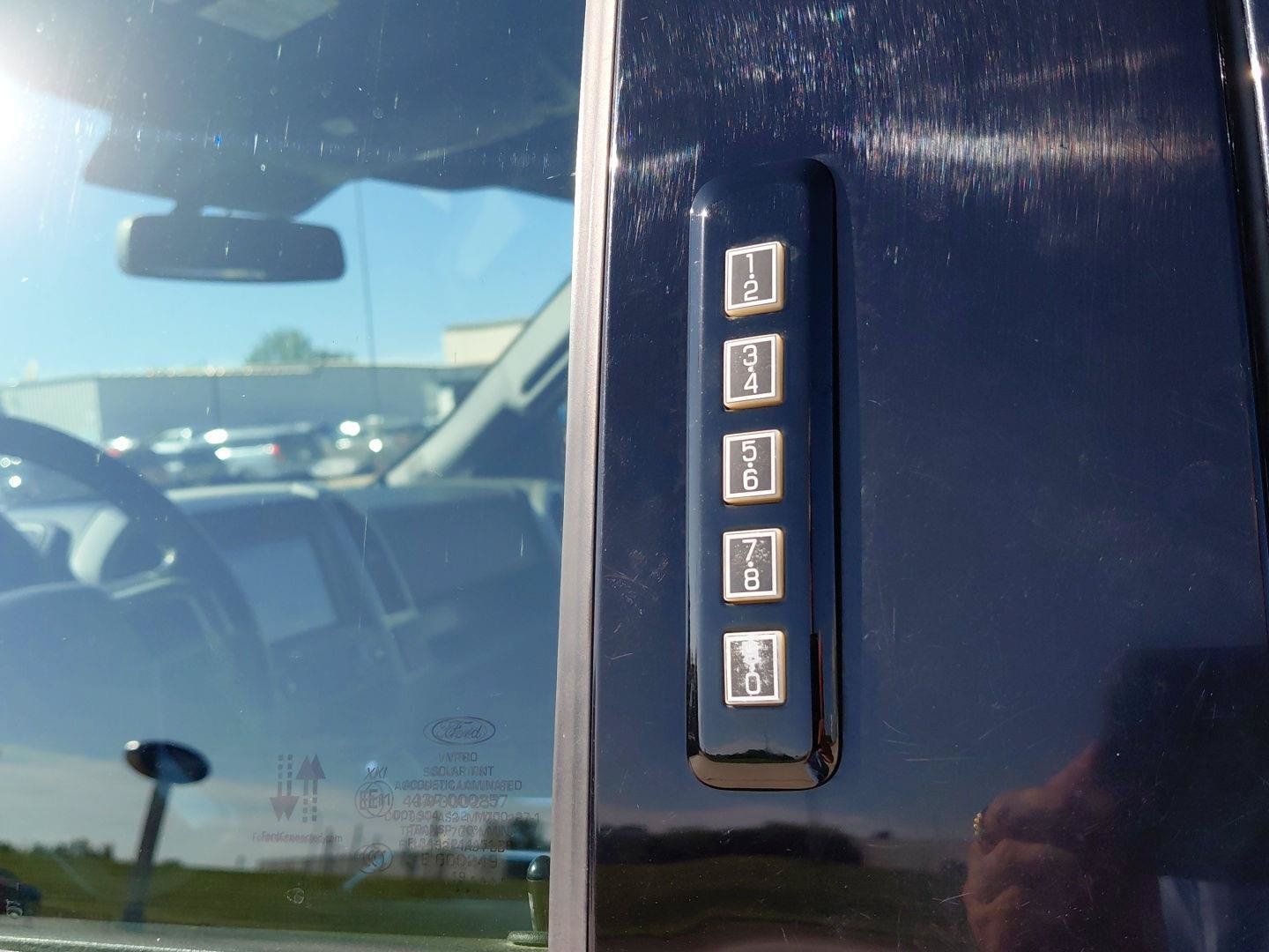 Used 2019 Ford F150 Lariat w/ Equipment Group 502A Luxury AWD/4WD image 25
