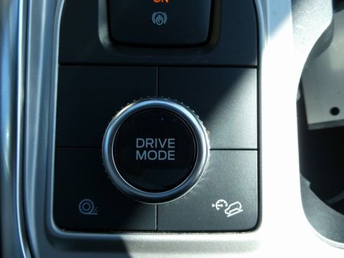 Certified 2021 Ford Explorer Limited w/ Hybrid Equipment Group 310A image 30