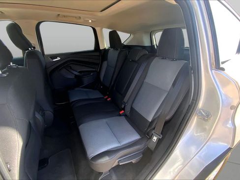 Used 2018 Ford Escape SE FWD image 21