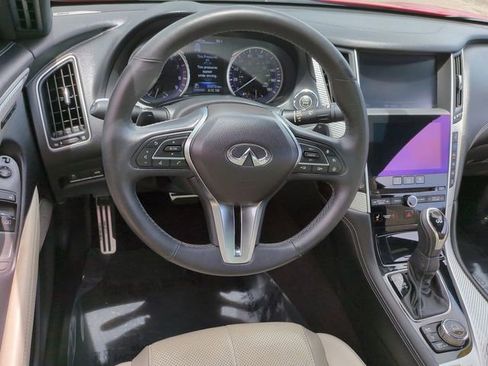 Used 2017 INFINITI Q60 Red Sport 400 RWD image 14
