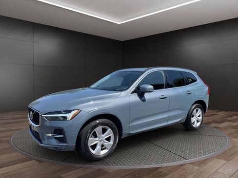 Used 2022 Volvo XC60 B5 Momentum AWD/4WD image 4