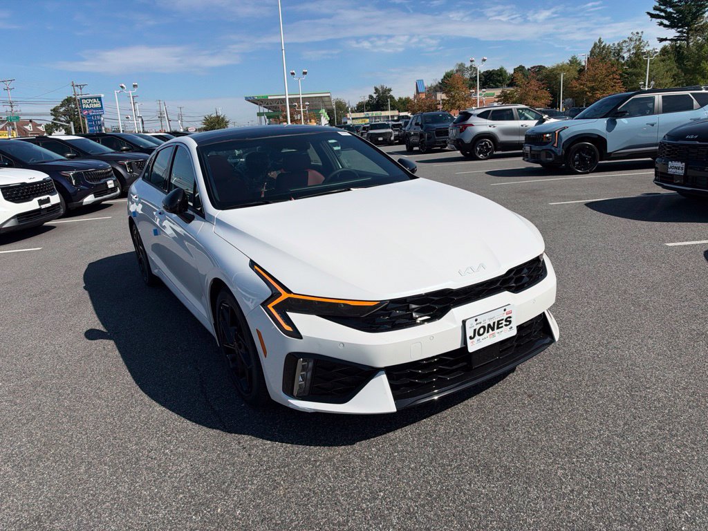 New 2027 Kia K5 GT-Line FWD image 2
