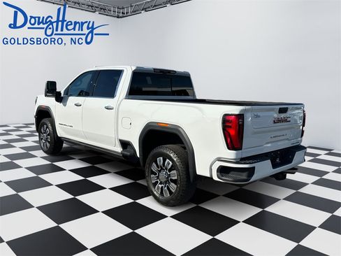 Used 2025 GMC Sierra 2500 Denali w/ Denali Reserve Package image 3