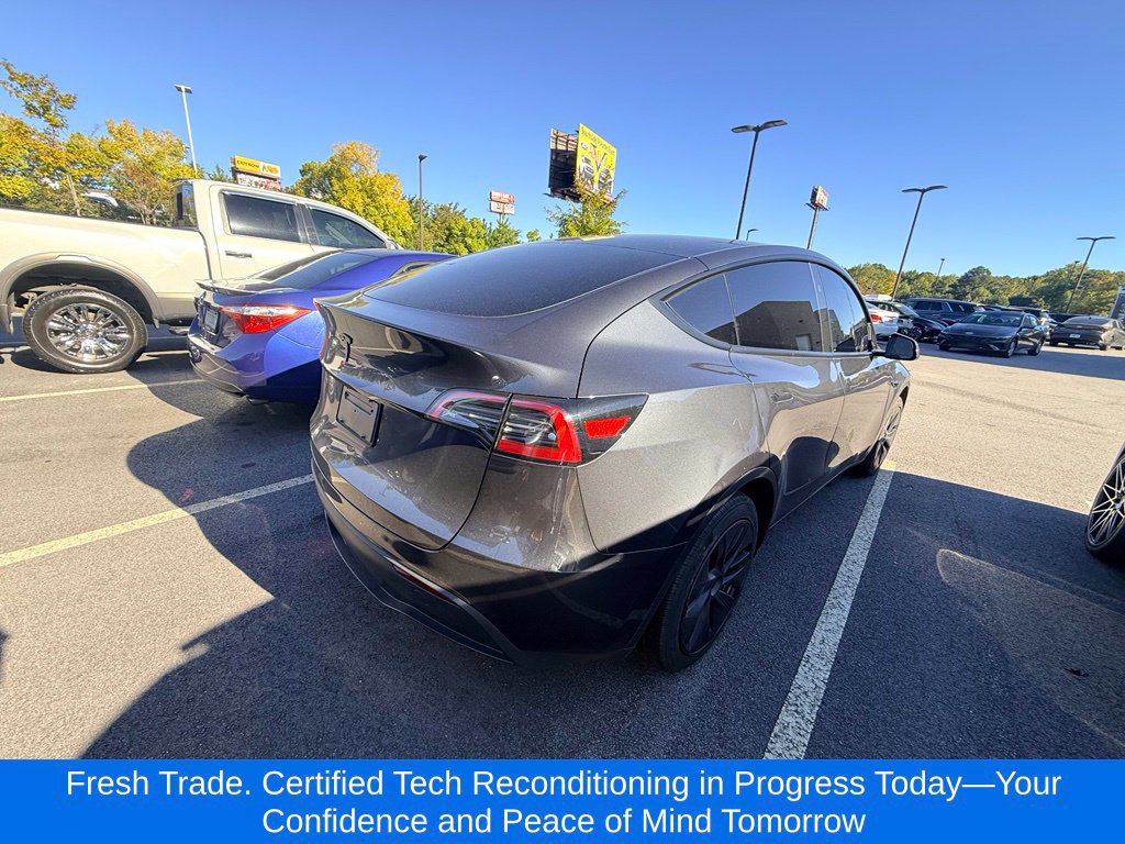 Used 2025 Tesla Model Y Long Range RWD image 5