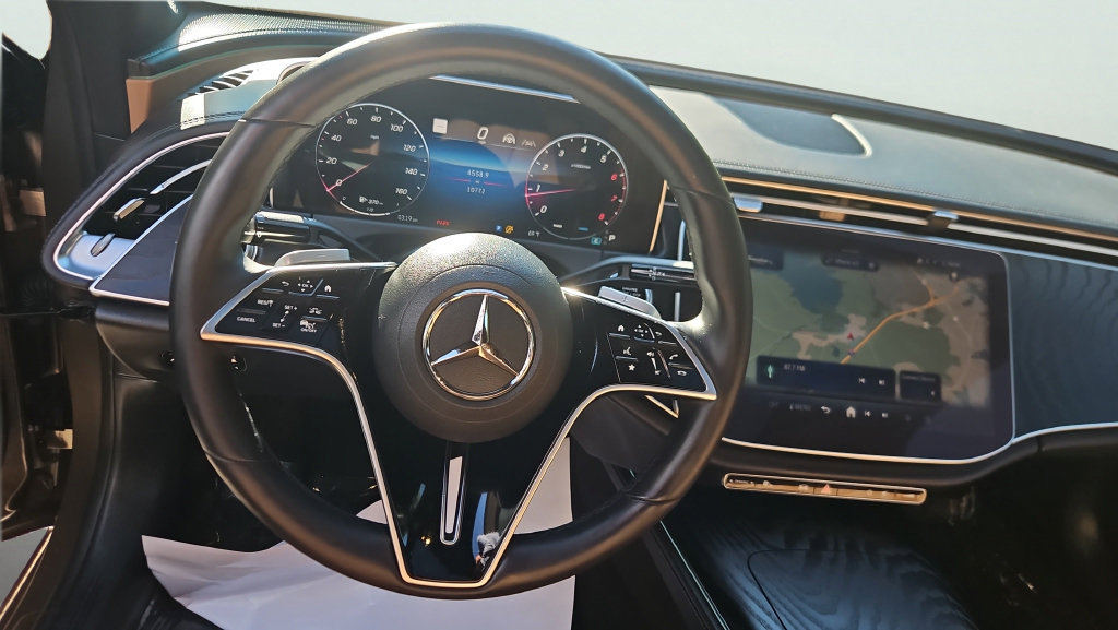 Used 2024 Mercedes-Benz E 450 4MATIC Sedan image 14