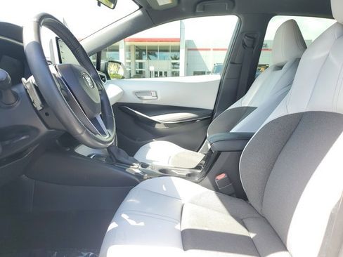 Used 2019 Toyota Corolla XSE image 14