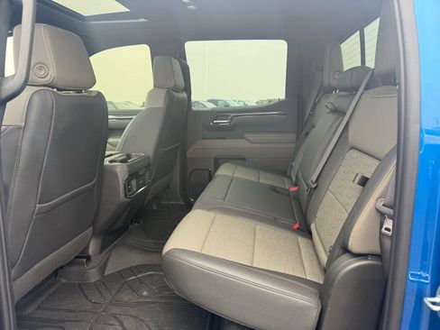 Used 2023 Chevrolet Silverado 1500 ZR2 w/ Technology Package image 14