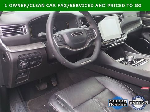 Used 2023 Jeep Wagoneer L Series II image 30