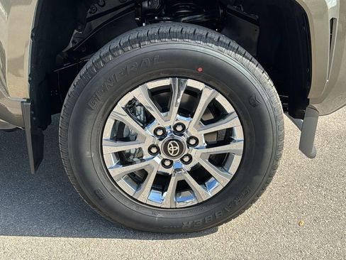 New 2026 Toyota Tacoma Limited AWD/4WD image 12