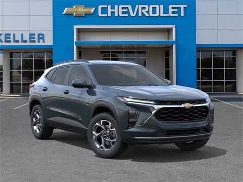 New 2026 Chevrolet Trax LT w/ Driver Confidence Package image 7