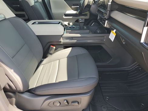 New 2026 GMC Hummer EV SUV image 17