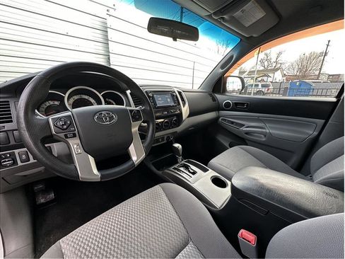 Used 2014 Toyota Tacoma 4x4 Double Cab image 14
