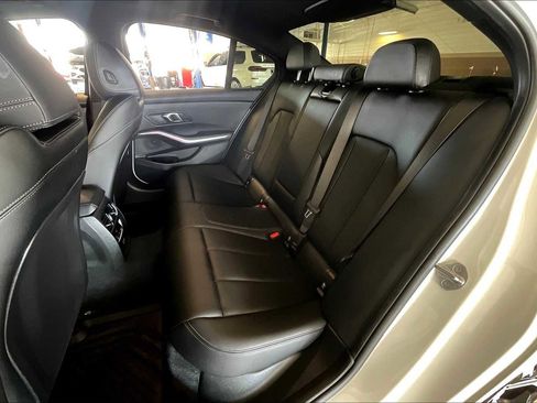 Certified 2025 BMW 330i 330i w/ M Sport Package image 19