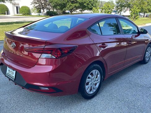 Used 2020 Hyundai Elantra SE w/ Convenience Package (C2) FWD image 5
