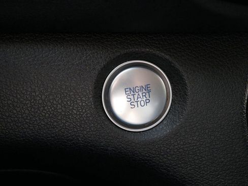 Used 2019 Hyundai Santa Fe Limited image 29