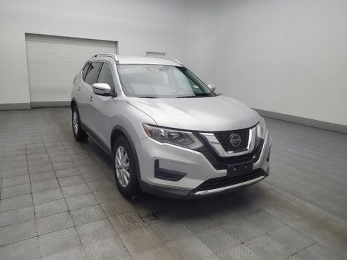 Used 2020 Nissan Rogue SV FWD image 13