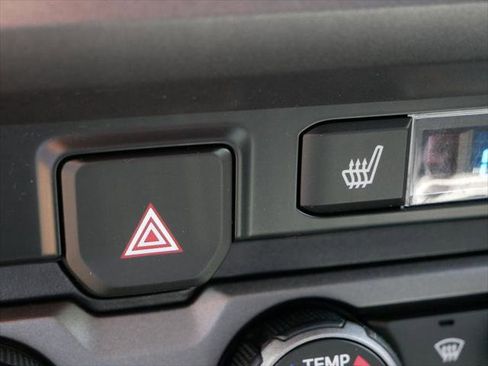 Certified 2019 Toyota Tacoma TRD Sport w/ TRD Premium Sport Package AWD/4WD image 21