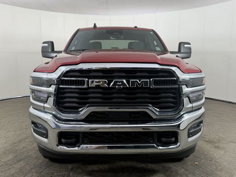 Used 2026 RAM 2500 Big Horn AWD/4WD image 2