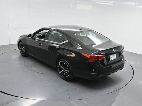Used 2023 Nissan Altima 2.5 SR image 47