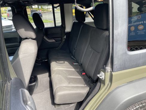 Used 2015 Jeep Wrangler Unlimited Sport w/ Quick Order Package 24S image 9