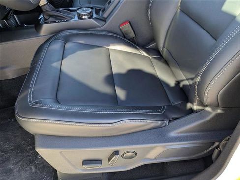 New 2025 Ford Bronco Outer Banks image 4