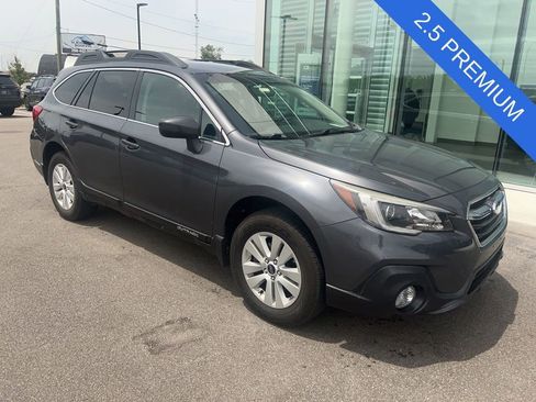 Used 2018 Subaru Outback 2.5i Premium AWD/4WD image 1