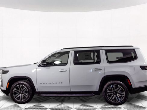 New 2026 Jeep Grand Wagoneer 4WD w/ Premium Group I image 22