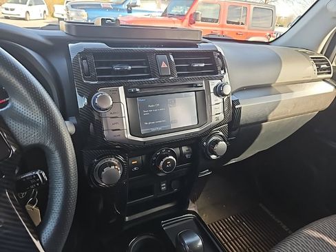 Used 2019 Toyota 4Runner SR5 image 19