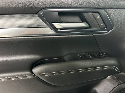 Used 2025 GMC Terrain Elevation AWD/4WD image 12