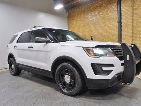 Used 2017 Ford Explorer 4WD Police Interceptor image 5