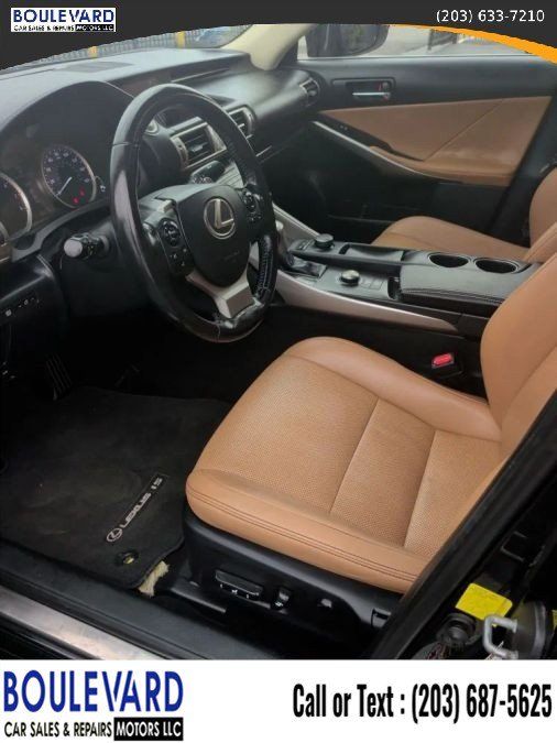 Used 2016 Lexus IS 200t RWD image 21