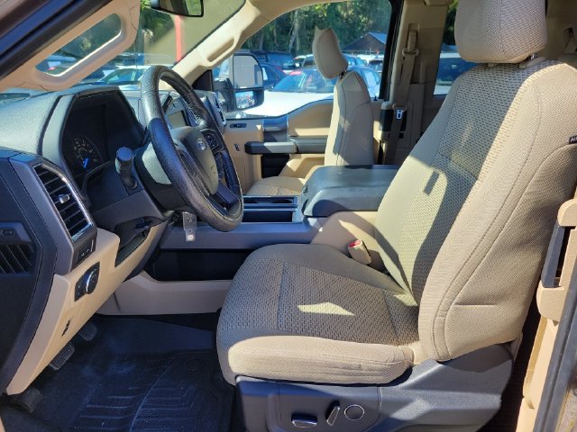 Used 2015 Ford F150 XLT w/ Equipment Group 302A Luxury AWD/4WD image 18