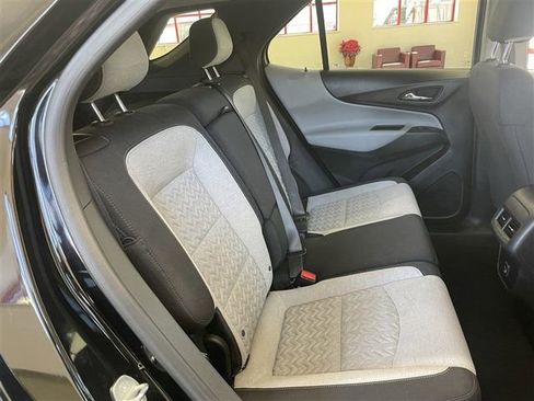 Used 2023 Chevrolet Equinox LT image 27