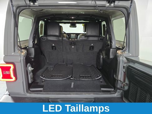 Used 2019 Jeep Wrangler Unlimited Sahara image 19