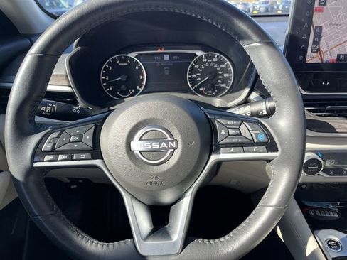 Certified 2024 Nissan Altima 2.5 SL image 13