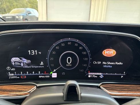 Certified 2022 Cadillac Escalade ESV Premium Luxury w/ Performance Package image 11