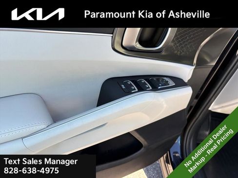 New 2026 Kia Sorento EX image 25