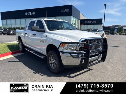Used 2018 RAM 2500 Tradesman w/ Chrome Appearance Group AWD/4WD image 2