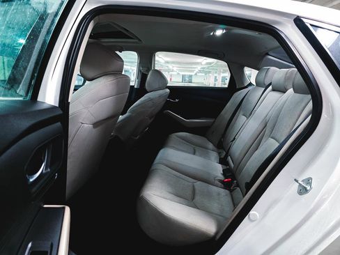 Used 2023 Honda Accord EX image 18