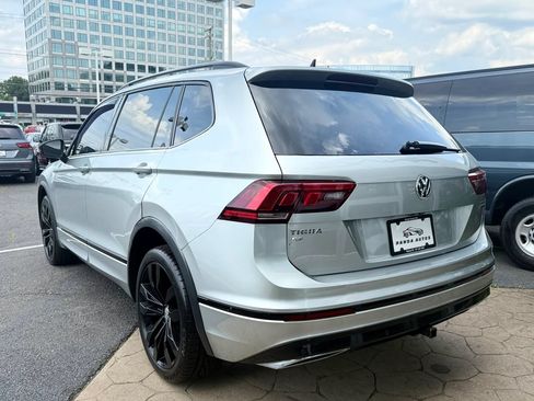 Used 2020 Volkswagen Tiguan SE R-Line AWD/4WD image 5