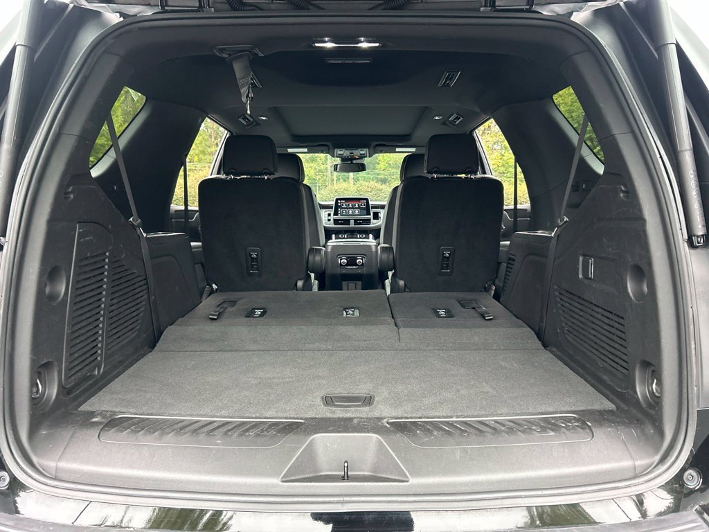 Used 2023 GMC Yukon SLT RWD image 46