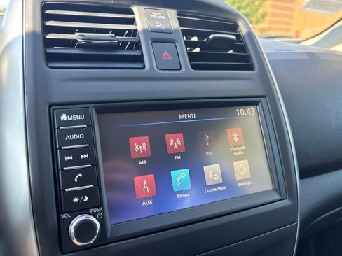 Used 2019 Nissan Versa SV FWD image 22