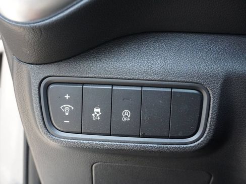 Used 2023 Kia Soul LX FWD image 29